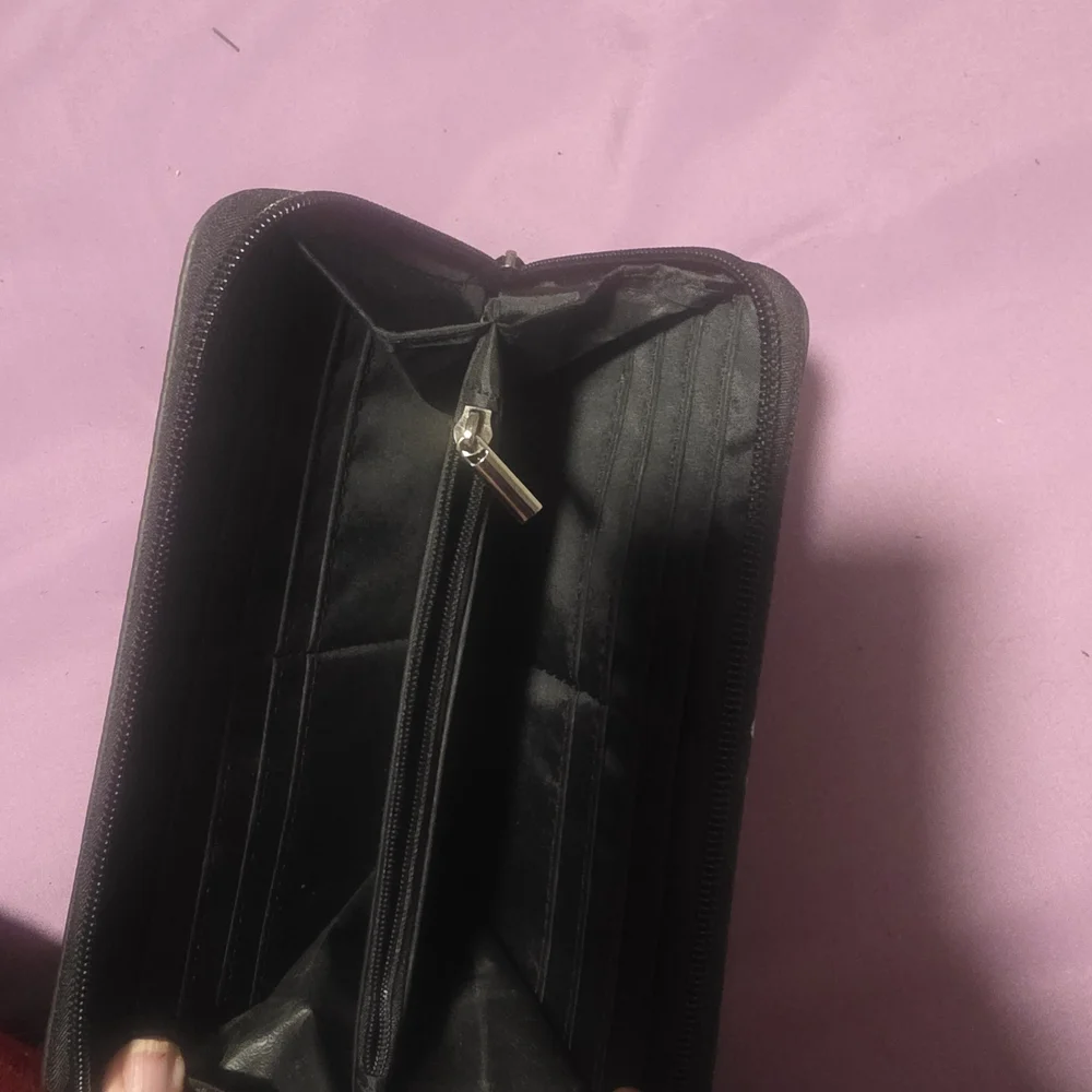 Colorful Ed HARDY Wallet - Picture 3 of 7